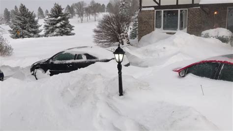 Bismarck, North Dakota Christmas Blizzard, 2016. All time record. - YouTube