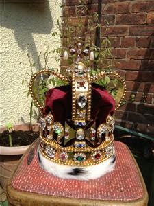 St Edwards Crown Replica | eBay