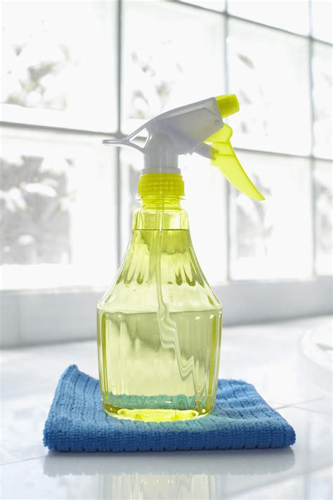 50 Cleaning Tips and Tricks - Easy Home Cleaning Tips