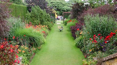 Garden History Matters: H is for Herbaceous Border