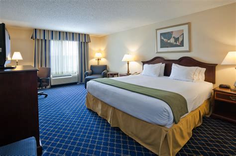 Discount Coupon for Holiday Inn Express Dothan North in Dothan, Alabama ...