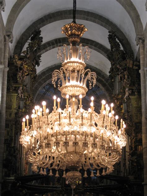 File:Chandelier, Santiago de Compostela cathedral.jpg - Wikimedia Commons