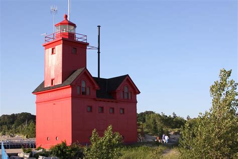 Michigan Exposures: The Holland Lighthouse