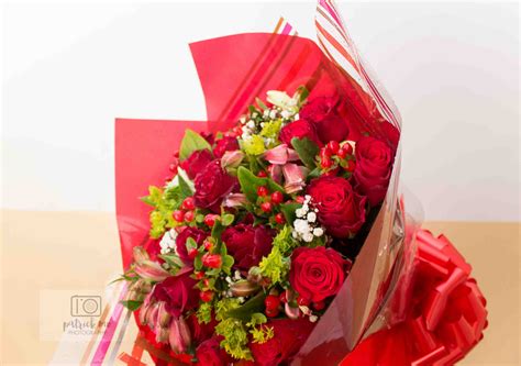 Valentine's Day Gifts for Her flowers 1 - Techicy