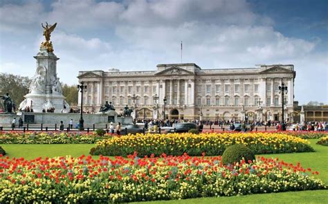 Buckingham Palace | History, Description, Changing of the Guard, & Facts | Britannica