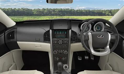 Mahindra Xuv500 W8 Interior - pr-distribution