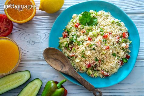 Tabbouleh couscous salad recipe vegetarian from middle east 이미지 (1265647595) - 게티이미지뱅크