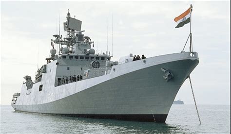 Indian warships berth in southern Iran