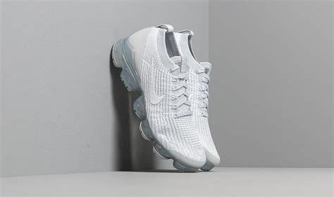 Nike W Air Vapormax Flyknit 3 White/ White-pure Platinum - Lyst