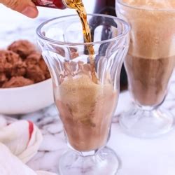 Shakes - Dr Pepper Vanilla Float Cake recipes