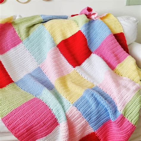 hopscotch lane: Patchwork Crochet Blanket