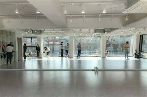 KPop Dance Class in Seoul (For Beginners) — Anagon