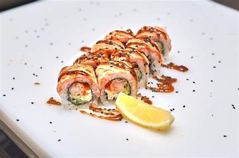 Premium Photo | Fusion set sushi isolated