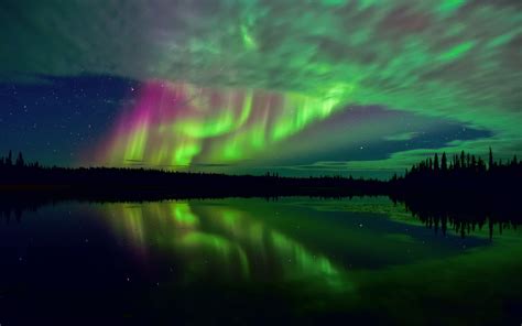 Nature Aurora Borealis HD Wallpaper | Aurora borealis northern lights ...