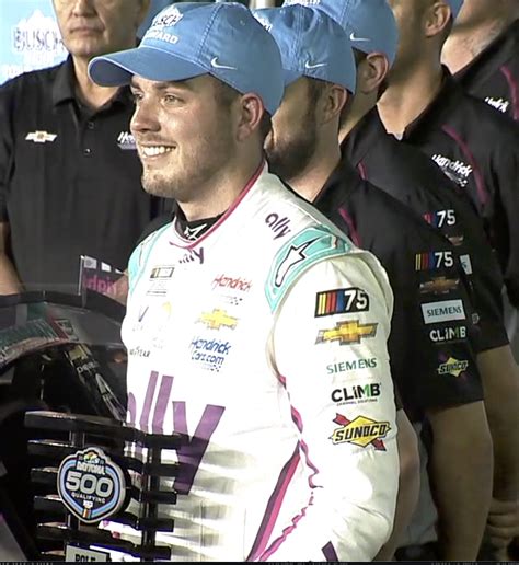 Alex Bowman wins Pole Award - WBBJ TV