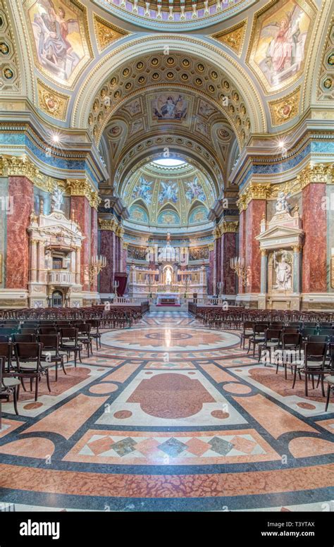 Interior of St. Stephen's Basilica, Budapest, Hungary Stock Photo - Alamy