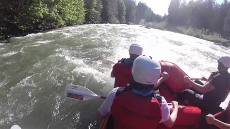 Snoqualmie River Whitewater Rafting - YouTube