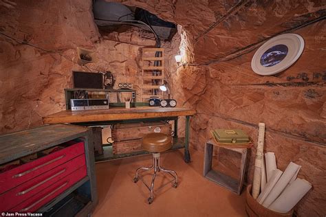 Fit for a GRINCH! Real-life replica of the Dr. Seuss character's cave up for rent for just $20 ...