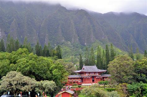 Tips for Visiting Byodo-in Temple in Oahu - The World Is A Book