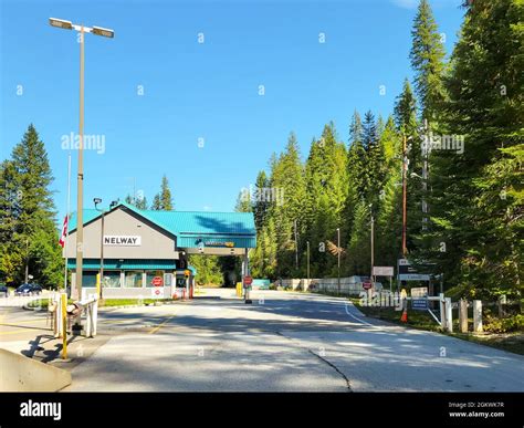 Usa canada border crossing hi-res stock photography and images - Alamy