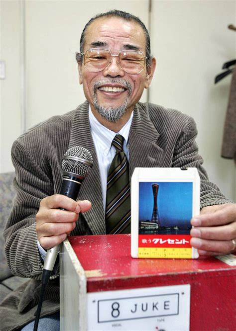 El hombre que inventó el karaoke, la innovación japonesa que se ...