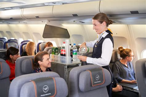 Lufthansa Premium Economy: What to Know and How to Get a Great Deal