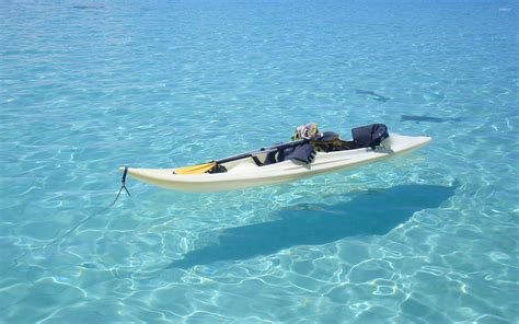 Kayak on clear ocean water wallpaper - Photography wallpapers - #39328