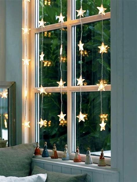 21 Easy Christmas Window Decorations Ideas - Decoration Love