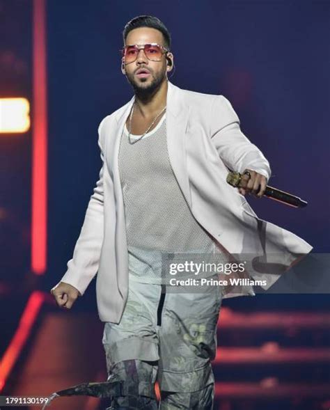 2,633 Romeo Santos In Concert Stock Photos, High-Res Pictures, and Images - Getty Images