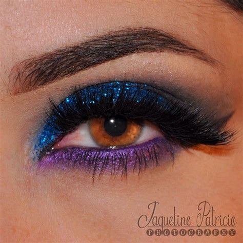 Blue glitter eyeshadow - @ makeuplovexo | Makeup | Pinterest