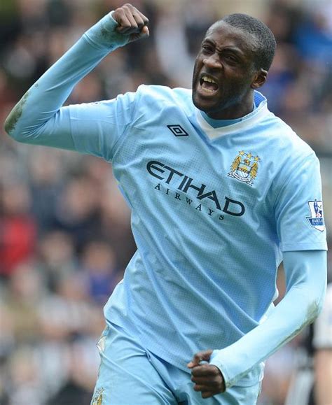 Football Stars: Yaya Toure Profile With New Photographs