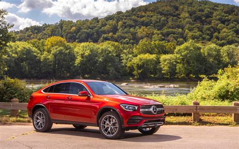 Mercedes-Benz GLC300 4MATIC Coupe 2020 | SUV Drive