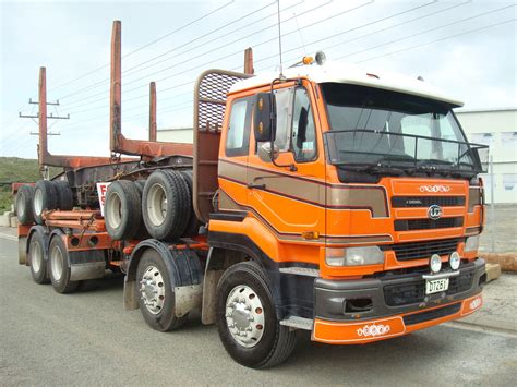 NISSAN UD | Nissan diesel truck, Nissan diesel, Big trucks