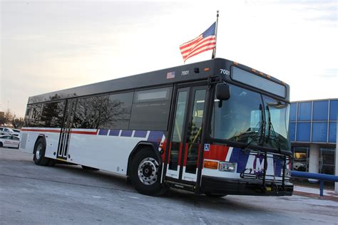 Metro Debuts New MetroBus Vehicles - Metrostlouis.org Site | Metro Transit – St. Louis