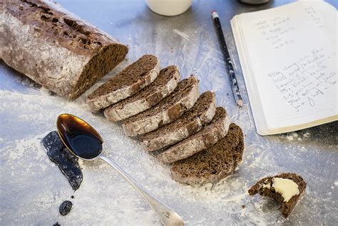 How to make the best: black treacle soda bread - Cambridge Edition