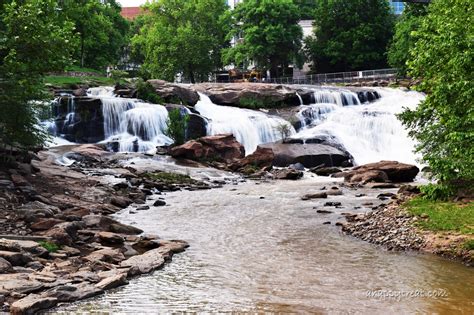 Scenic Waterfalls of South Carolina, USA | A Happy Treat