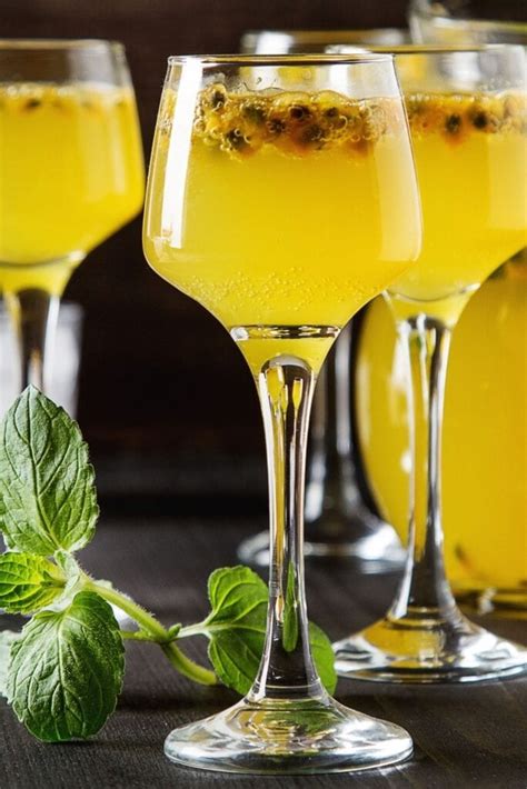 10 Best Passion Fruit Cocktails - Insanely Good