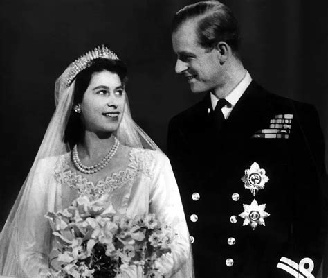 Prince Philip and Queen Elizabeth II's Royal Wedding November 1947 ...