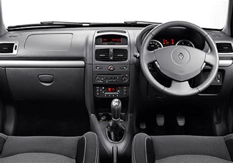 Renault Clio Dashboard Interior Picture | CarKhabri.com