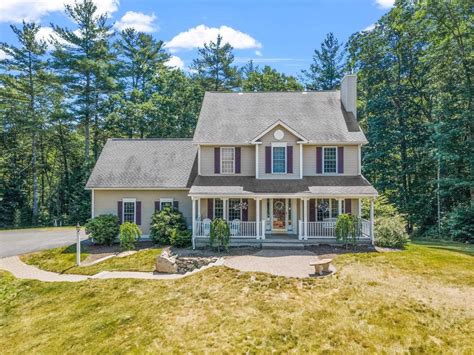 Bedford, NH Real Estate - Bedford Homes for Sale | realtor.com®