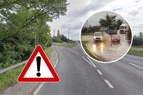 Part of A127 now CLOSED due to flooding - after car left abandoned