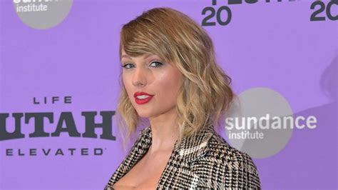 Taylor Swift opens up about past struggle with eating disorder - ABC News