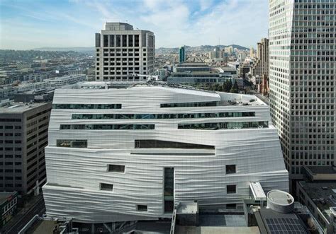 New SFMoMA Aims to Be Not Just Giant, but Global - The New York Times