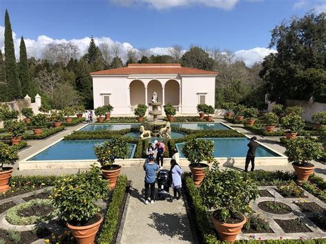 Visiting Hamilton Gardens Waikato - Guest New Zealand