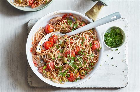 Sardine and tomato spaghetti | Pasta Recipes | Tesco Real Food