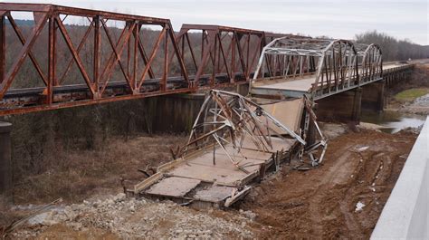 Generation of Ole Miss Students, Oxford Citizens Mourn Demise Of Hwy. 7 ...