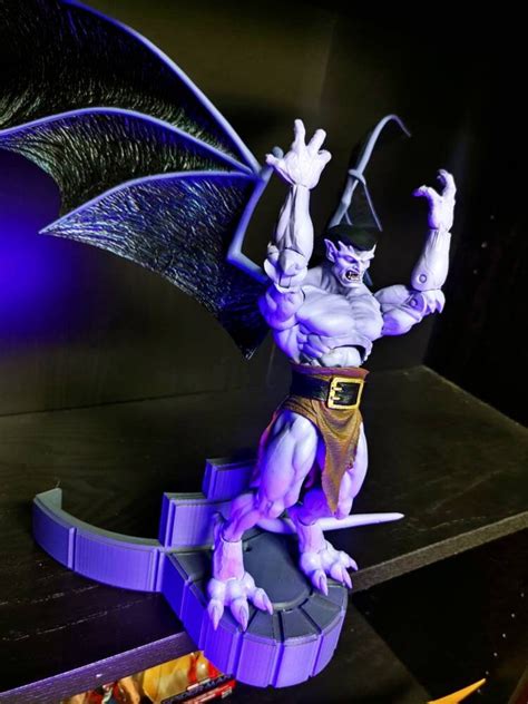 Neca Gargoyles Ultimate Goliath Stand Disney Cathedral Ledge - Etsy