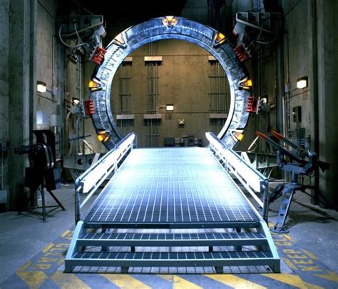 Stargate SG-1, who didn't dream of at least once going through this ...