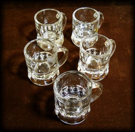 FEDERAL Barware GLASS -- Vintage SHOT Glasses ( 5 ) Mini Size | Collectors Weekly