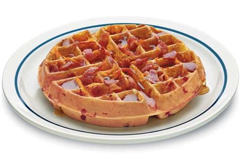 IHOP Stuffs Bacon and Cheesecake Into Its Waffles - Bloomberg